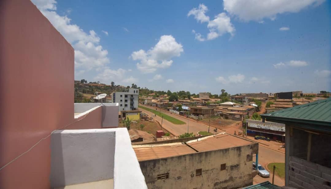 Appartements Neuf De Haut Standing Dm & Ng A Bafoussam Dış mekan fotoğraf