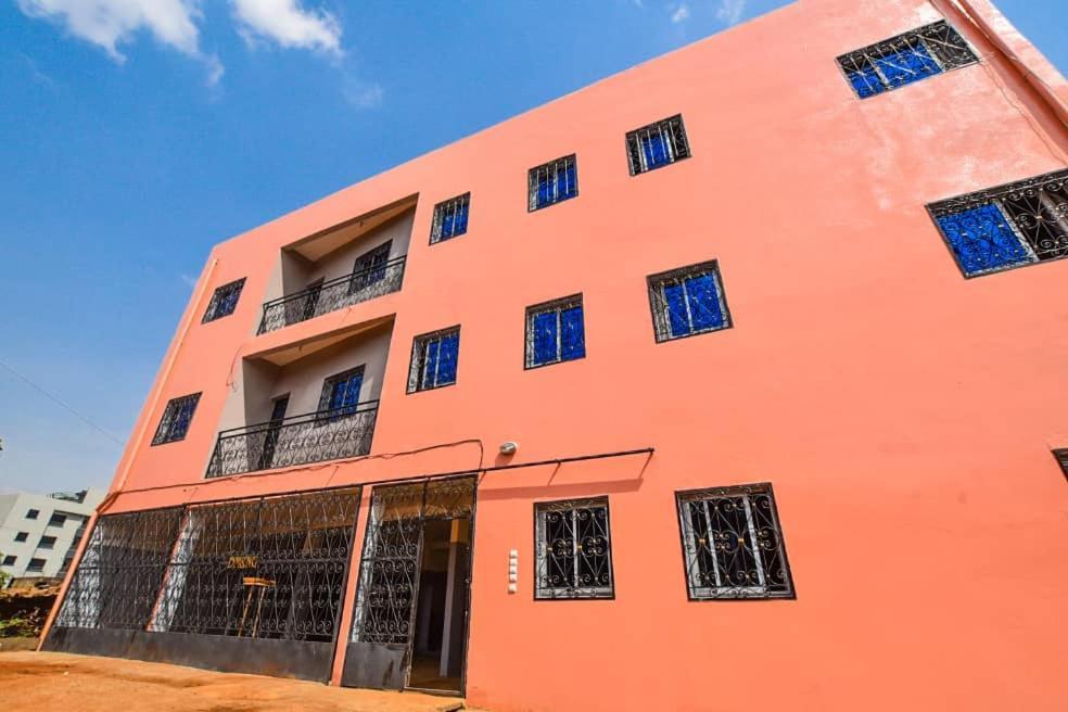 Appartements Neuf De Haut Standing Dm & Ng A Bafoussam Dış mekan fotoğraf