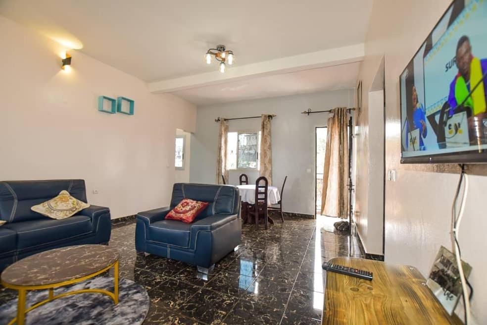 Appartements Neuf De Haut Standing Dm & Ng A Bafoussam Dış mekan fotoğraf